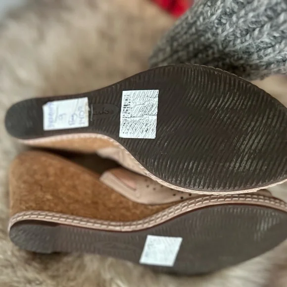 Clark’s wedge slide - Picture 7 of 13